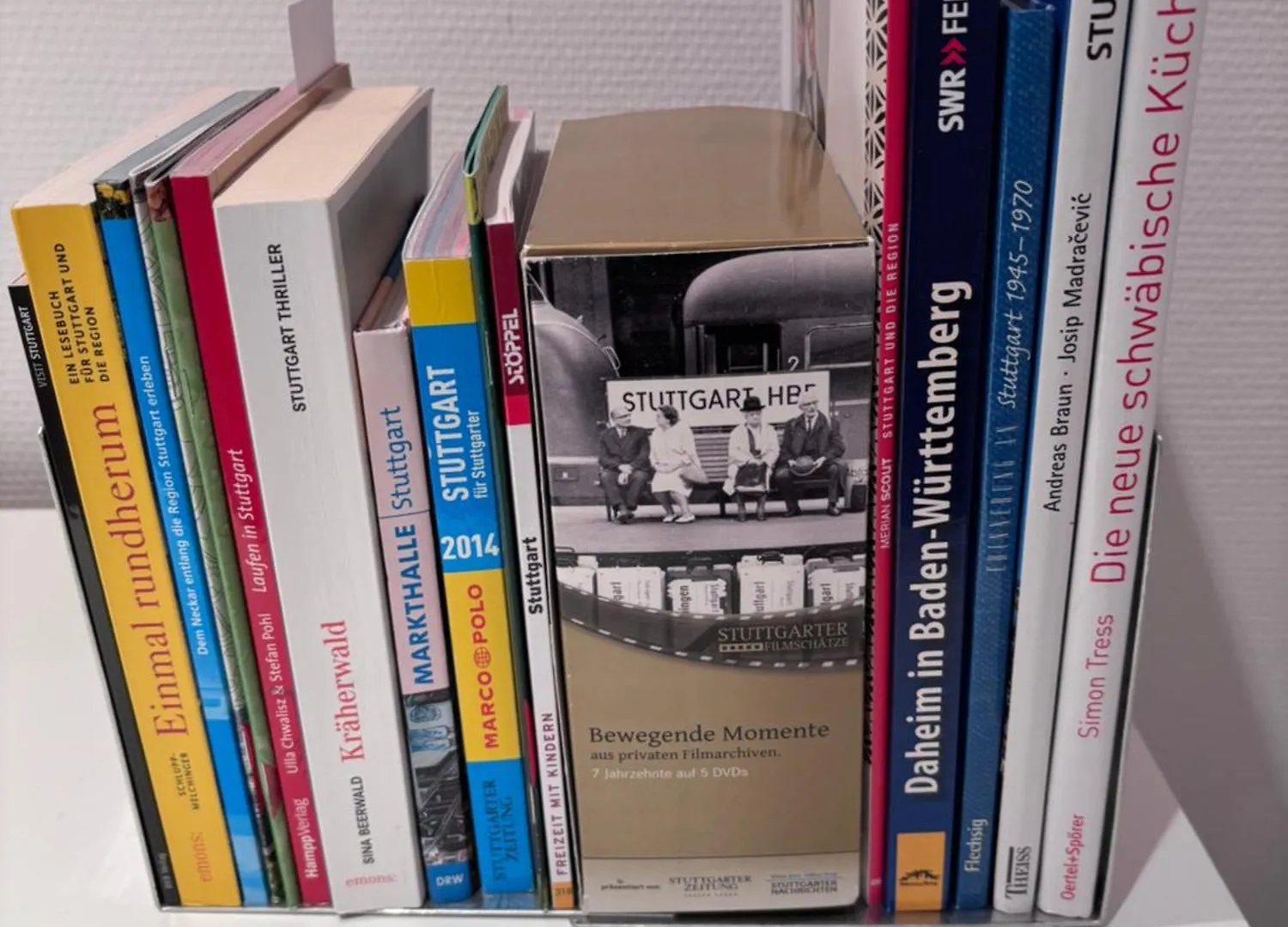 Doppelzimmer In Stuttgart-Birkach - Naehe Musicals Im Si-Zentrum, Messe, Flughafen, Uni Hohenheim Apartment Stuttgart